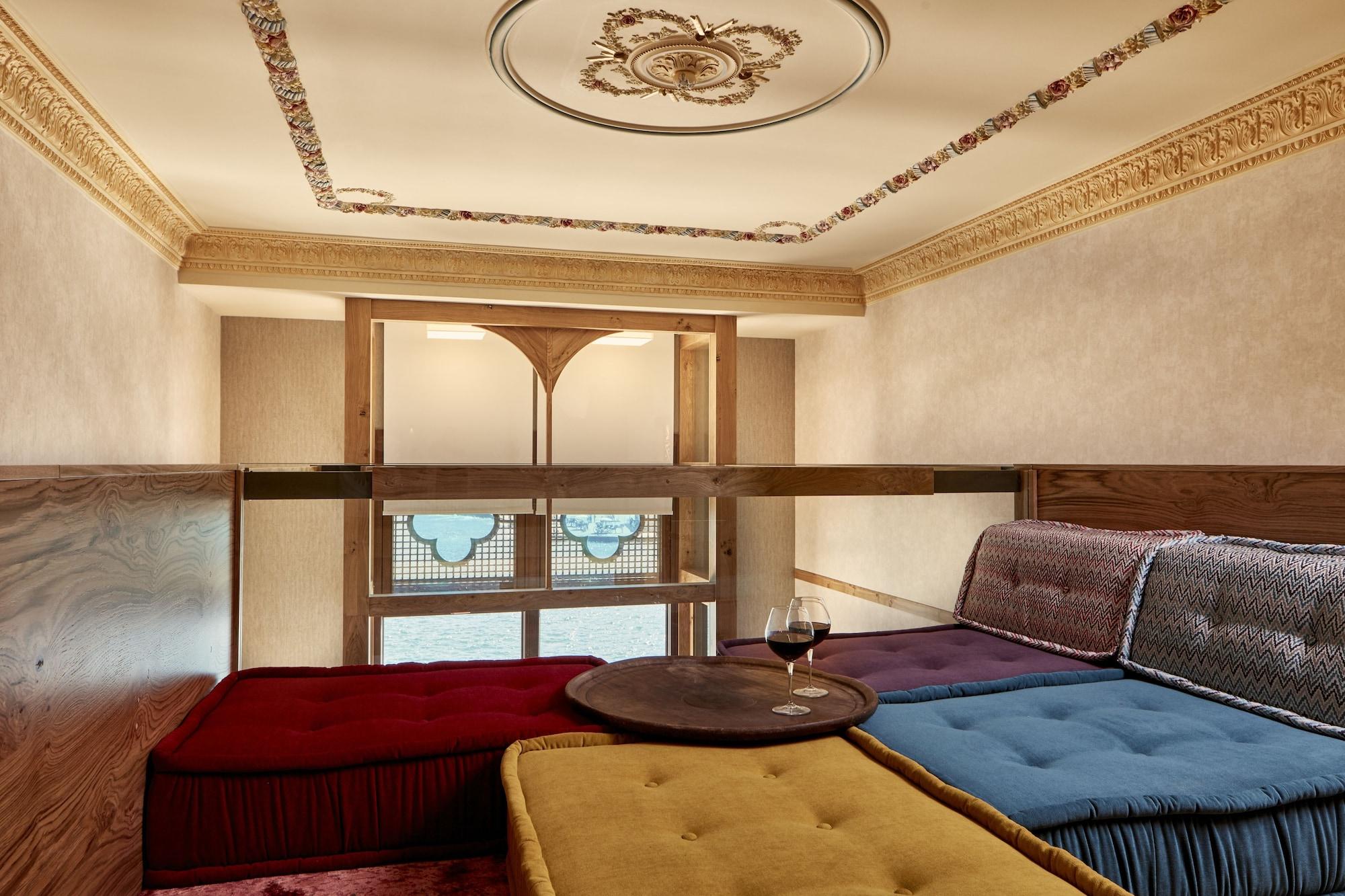 Otel Domus Renier Boutique (adults Only)